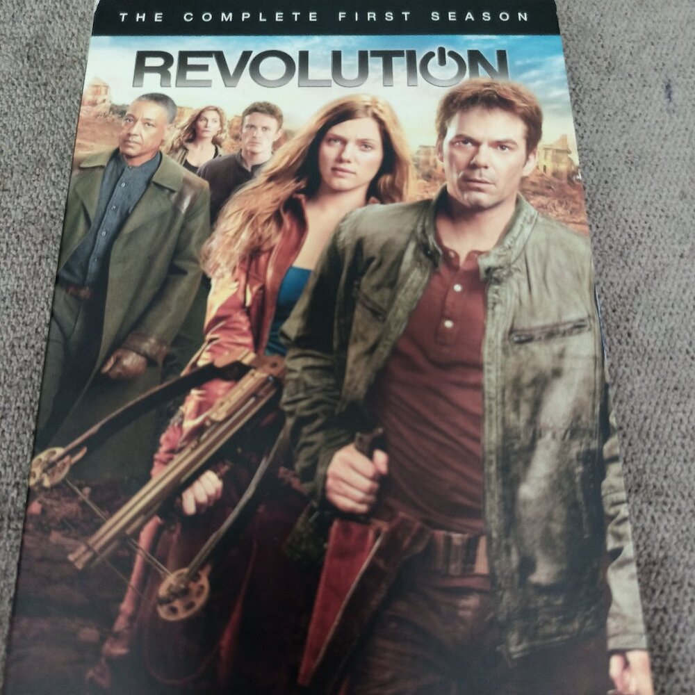 REVOLUTION THE COMPLETE FIRST SEASON 5 DVD SET